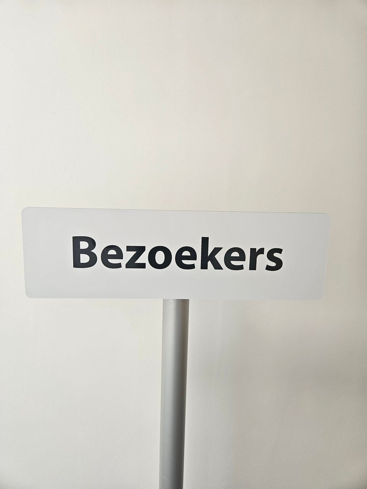 Slim Line parkeerbord op paal