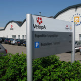 Outdoor Frame ø90, voorzien van tekstpanelen 250 mm hoog