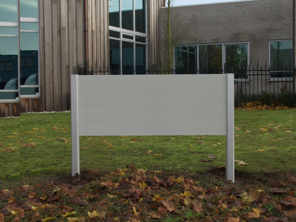 Outdoor Frame 80x80, voorzien van tekstpanelen 100 mm hoog